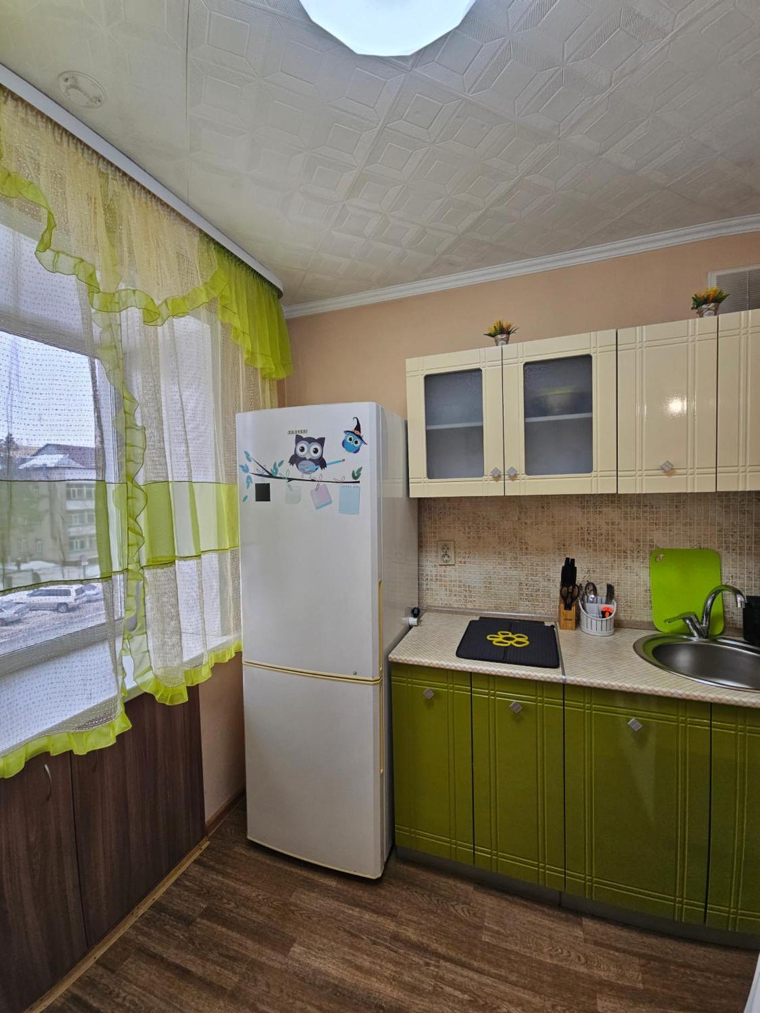 Lux Apartment On Potanina 19 Öskemen Buitenkant foto